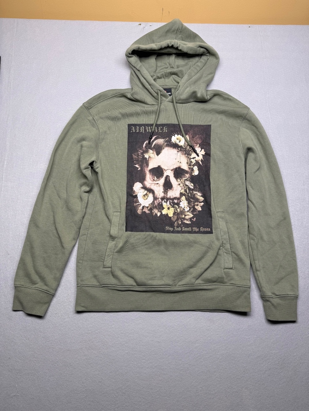 Airwalk Hoodie Men's M Green Graphic Print Casual